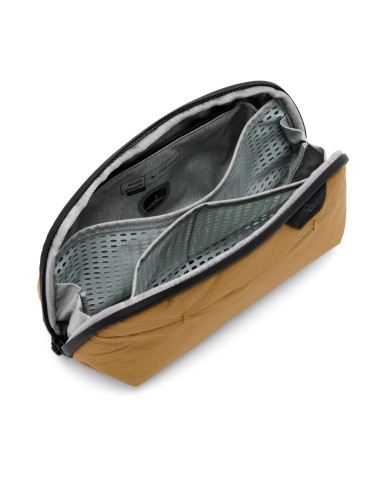 Kosmetyczka Travel Line Peak Design Wash Pouch...