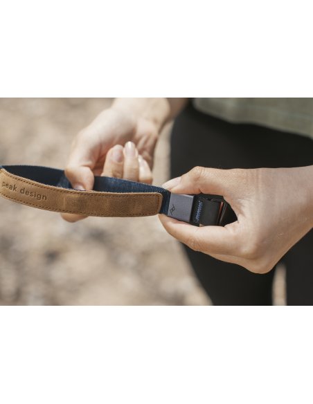 Pasek Na Nadgarstek Peak Design Cuff Midnight Niebieski v3