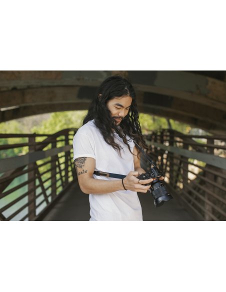 Peak Design Leash Midnight v3