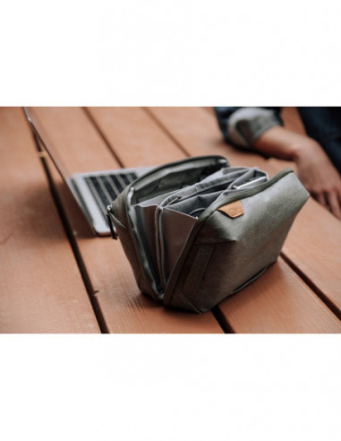 Travel Line Peak Design Tech Pouch Sage v2